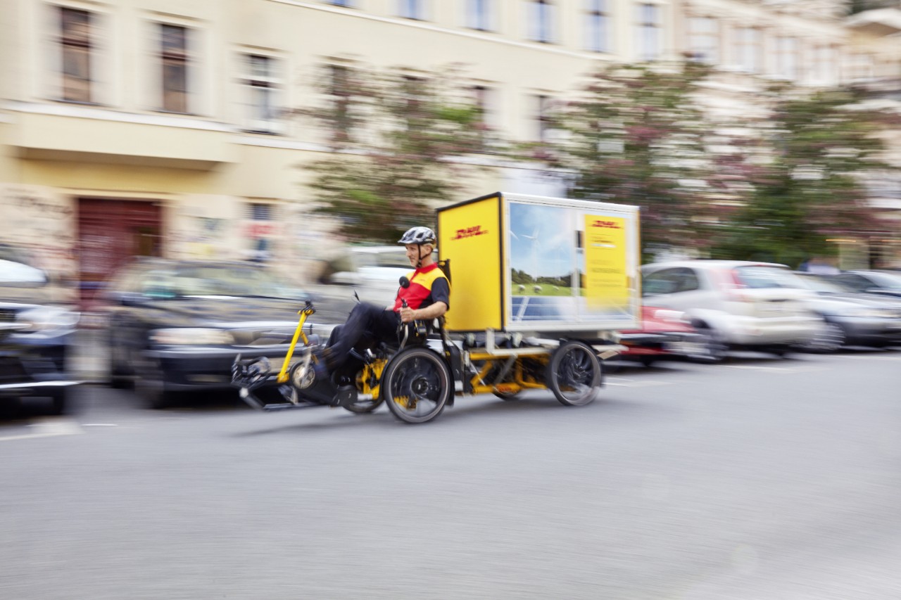 DHL cubicycle